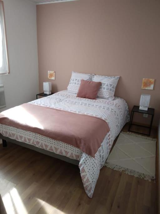 Appartement Cosy Avec Terrasse Vaux-Sur-Seine ภายนอก รูปภาพ